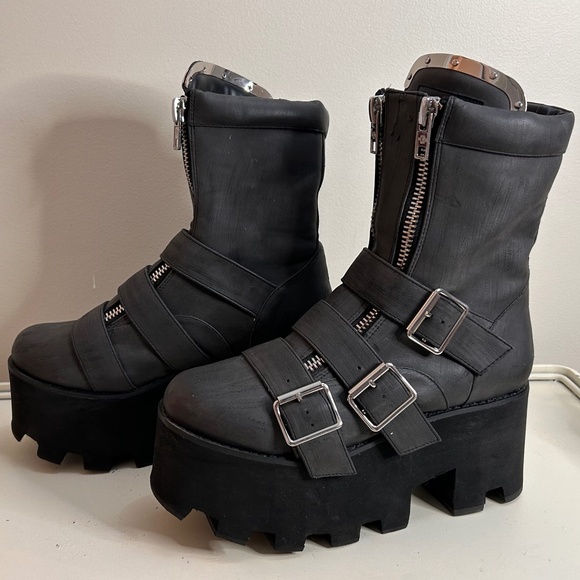 Current Mood Shoes - CURRENT MOOD MADE IN HELL DOLLS KILL GOTH BLACK CHUNKY HEELPLATFORM BOOTS SIZE 8